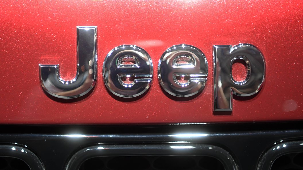 Каковы дороги - таковы машины: Продажи Jeep в России ползут в гору Каковы дороги - таковы машины: Продажи Jeep в России ползут в гору