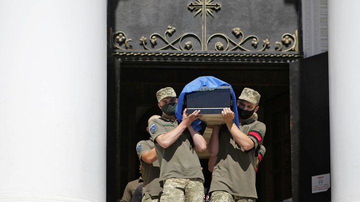 Коротко об Авдосе: Поляки и канадцы приехали убивать русских, но домой возвращаются в мешках