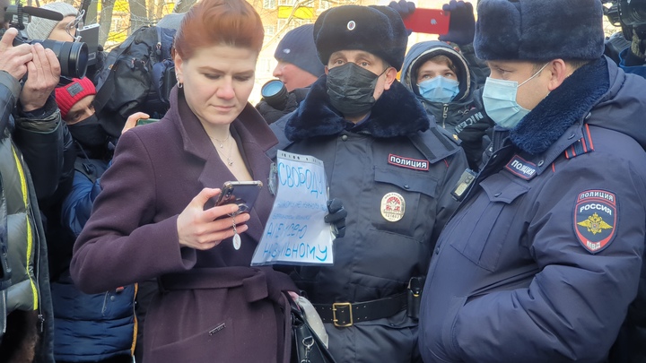 Помните, пожалуйста, одну вещь: Волонтёр Донбасса дал совет рвущимся спасать Навального