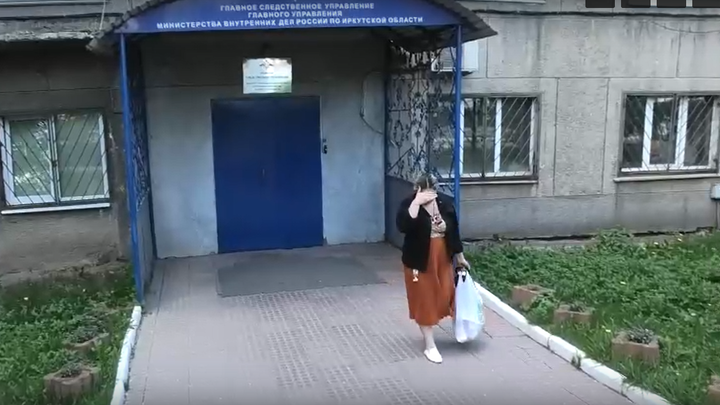Вахтовик ехал на попутке через тайгу, чтобы отдать свои деньги аферисткам из Челябинска