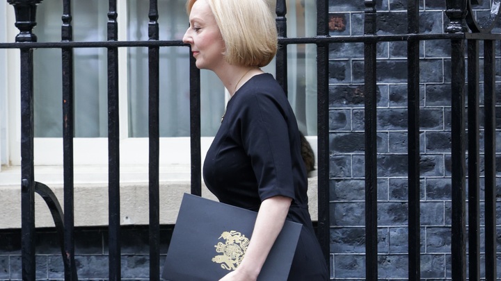 Унижение для Великобритании: Обозреватель Bloomberg предрёк будущие проблемы с Трасс