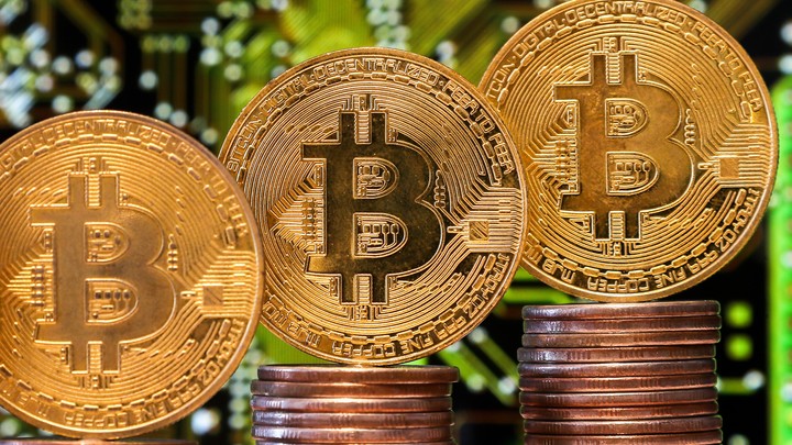 На пенсию 1,6 миллиарда рублей: столичный следователь установил рекорд по взяткам