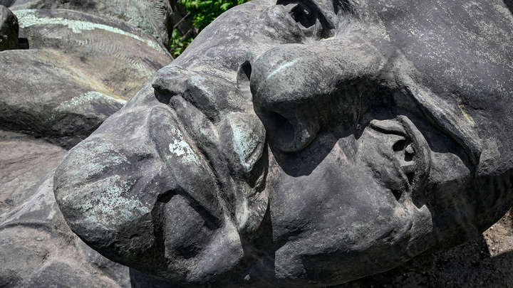 Все думали, фейк, но оказалось - правда: Как теперь выглядит новый памятник Шевченко в Житомире