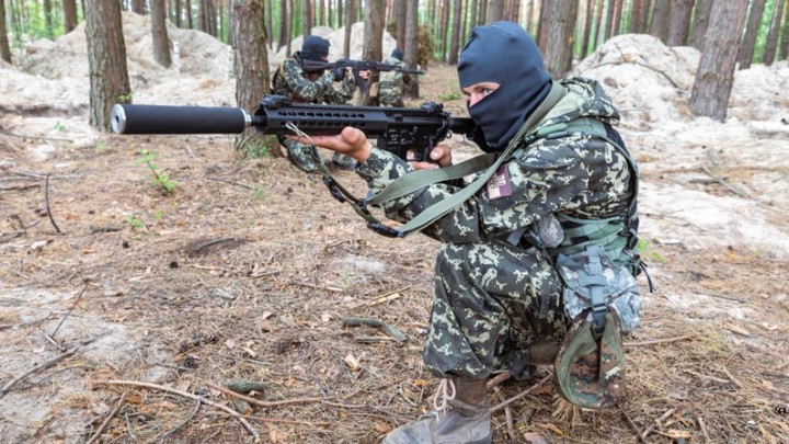 Сослуживец командира украинского нацбата зарезал пленного русского