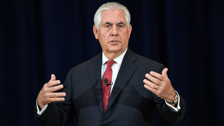 Сенаторам-русофобам не удалось поджарить Тиллерсона