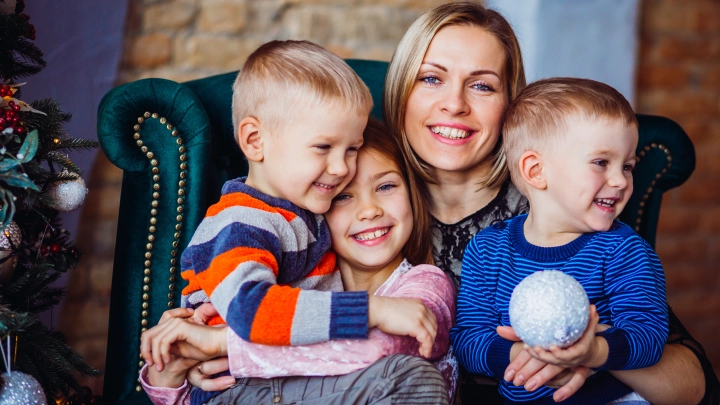 Малофеев: Мама должна получать зарплату. В Москве - не менее 161 тысячи рублей