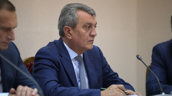 Новосибирские депутаты просят помощи у полпреда Меняйло в связи с коронавирусом
