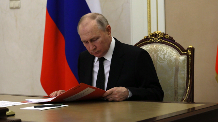 Путин провёл ночное совещание с Мишустиным: О чём президент говорил с премьер-министром?