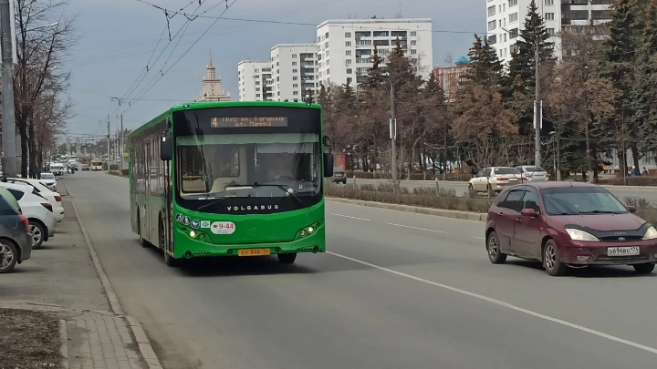 В Челябинске столкнулись автобусы: пострадали пассажиры