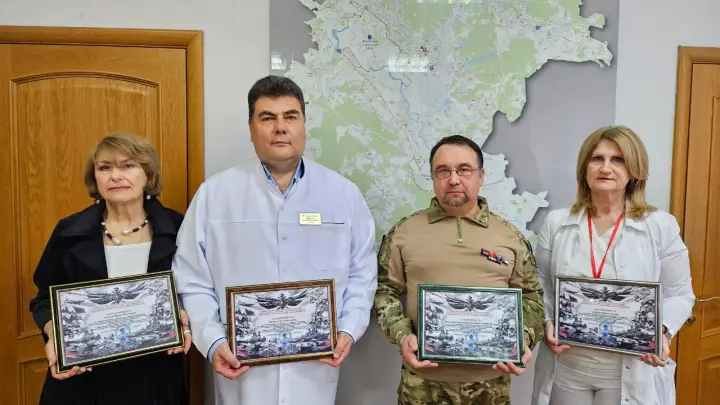 Бойцы СВО поблагодарили сотрудников Раменской больницы за помощь