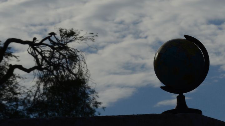 И треснул мир напополам: чешского политолога ужаснуло будущее планеты