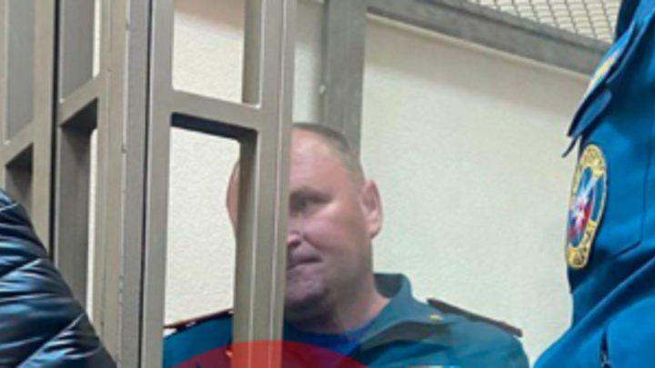 Подозревается в получении взятки: в Ростове арестован начальник отдела МЧС