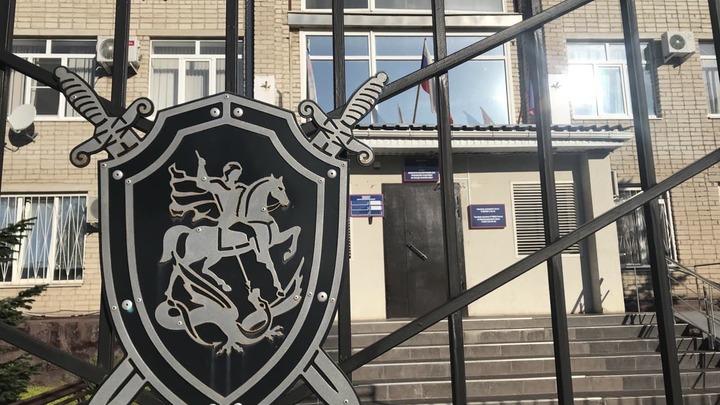 Указания поступили сверху: адвокат прокомментировал обыски у начальника ГИБДД Семенова