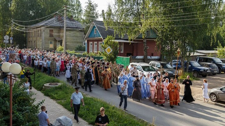 Всероссийский молебен о Победе: В Сыктывкаре у мощей Георгия Победоносца свершилось чудо