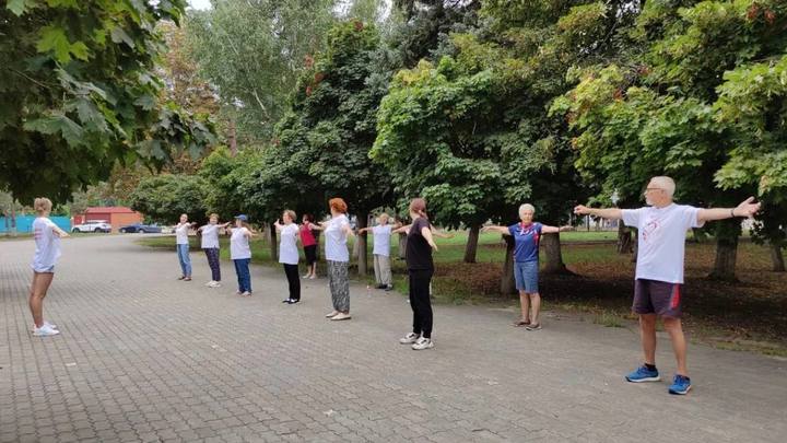 Бодрое утро: краснодарцев приглашают на зарядку