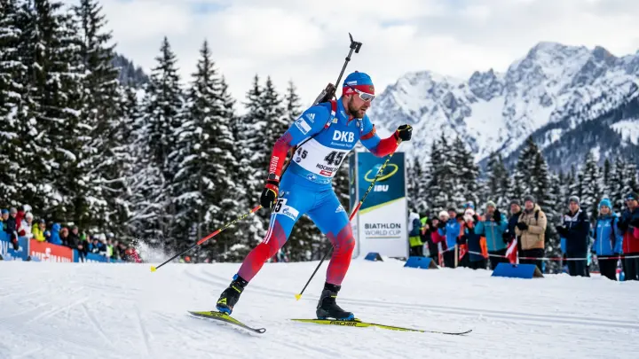 IBU не хочет заморачиваться: Бажин объяснил, что мешает допуску биатлонистов