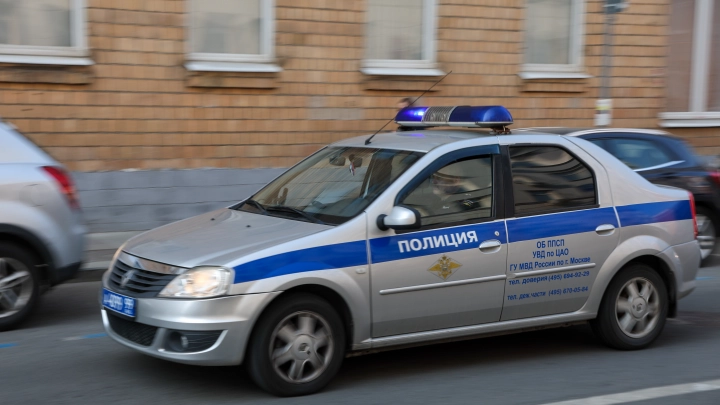 Таджикский мигрант в Казани избил подростка из-за испугавшего его ребёнка шпица