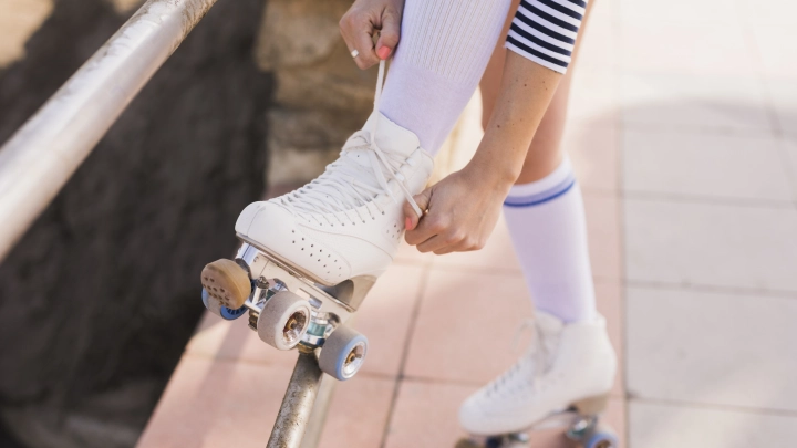 Занятия по роллер-спорту и танцам проводятся в парках в рамках Лета в Москве