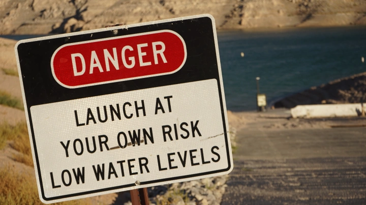 Звуки из ада: Свыше 50 американцев слышали в Неваде странный скрежет и стоны Звуки из ада: Свыше 50 американцев слышали в Неваде странный скрежет и стоны