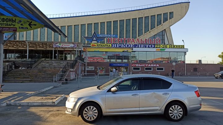 Нужна помощь: в Челябинске решают, что будет на площади перед Дворцом спорта Юность