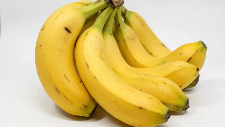 Сколько бананов можно съесть в день, раскрыл врач Тяжельников