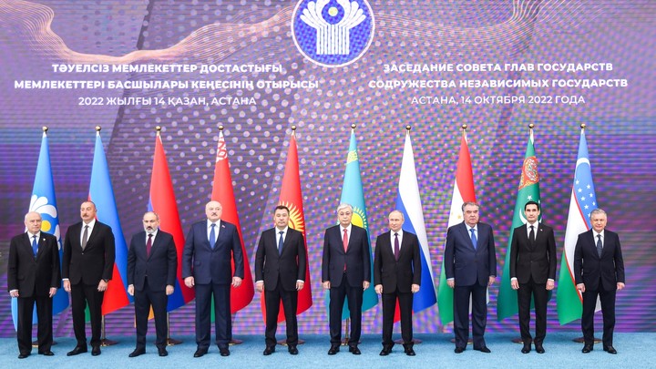 Шутки Токаева и Лукашенко, хорошее настроение Путина: Чем ещё запомнились саммиты в Казахстане