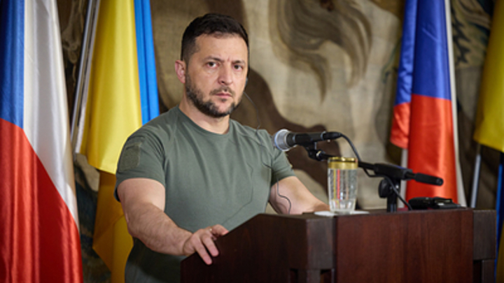 Сдача неизбежна. The Guardian пророчит провал Зеленского