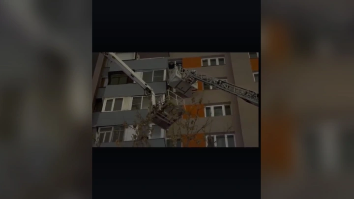 Взрыв и мощный пожар в высотке в Мытищах: есть погибший и раненые