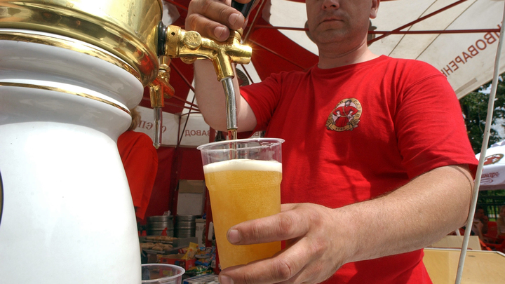 Отрава не только в сидре: Названы опасные напитки, которые продают по всей России