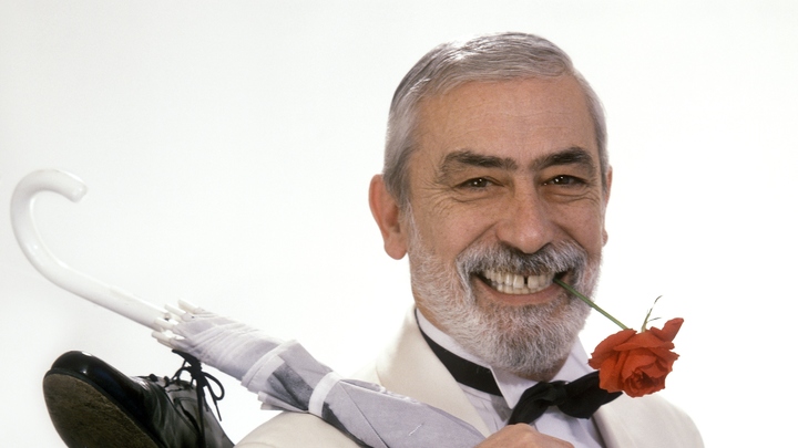 Сосновский удивился эфиру о Кикабидзе: Зачем все эти поцелуи посмертно?