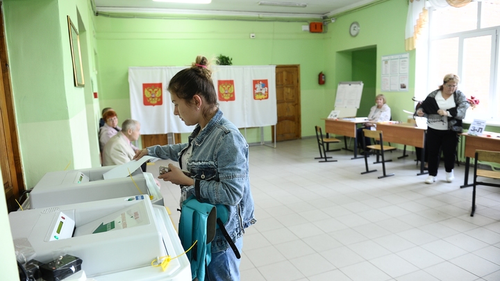В донском Избиркоме рассказали, сколько человек проголосовали в первый день выборов в Госдуму