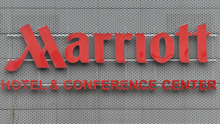 Marriott всё: Сеть отелей замораживает работу в России