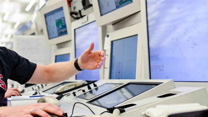 Пьяные и спящие на работе. Авиадиспетчеры на грани. Смертельные катастрофы неизбежны