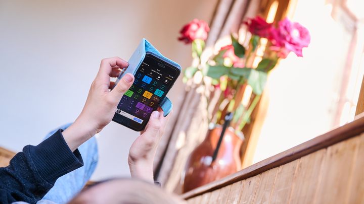 Ребёнок отправил 261 сообщение на номер экстренных служб в Саратовской области