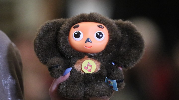 Русские всегда остаются русскими: Чебурашка парализовал  радио в США