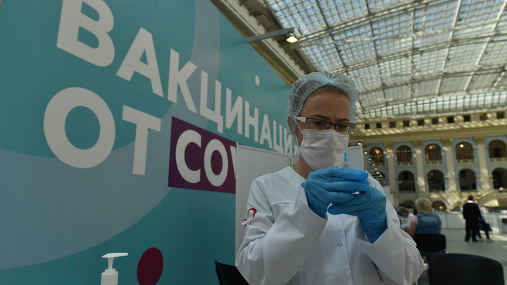Как работают в новогодние праздники поликлиники и пункты вакцинации Подмосковья