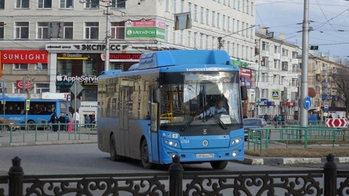 В автобусе Новокузнецка внезапно сработал огнетушитель