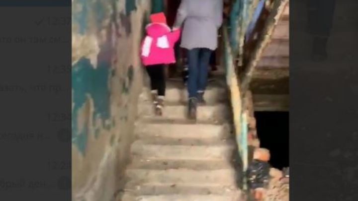 В жилом доме в Чебаркуле в рухнула стена