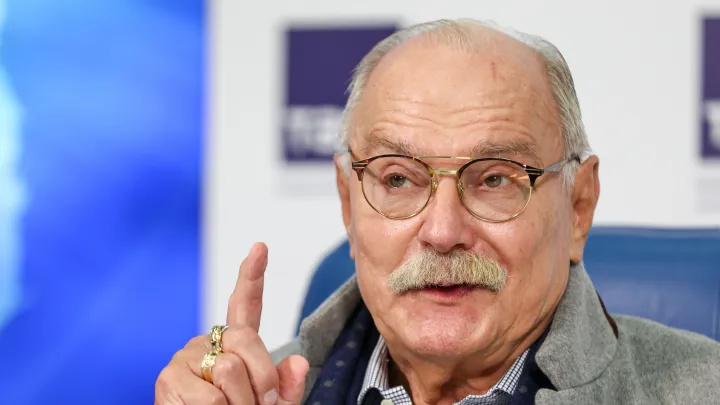 Предатели начали игру ещё 18 лет назад. Михалков назвал имена