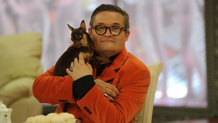 Не надо в Россию и даром. Сбежавший историк моды Васильев попытался напомнить о себе. Русские сразу оценили по заслугам