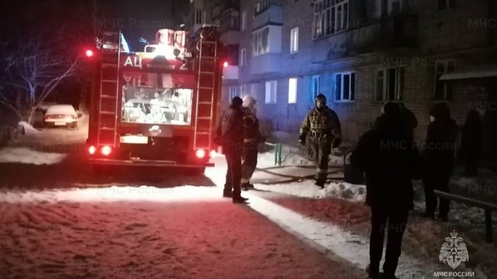 В Заволжске на пожаре в многоквартирном доме пострадал мужчина