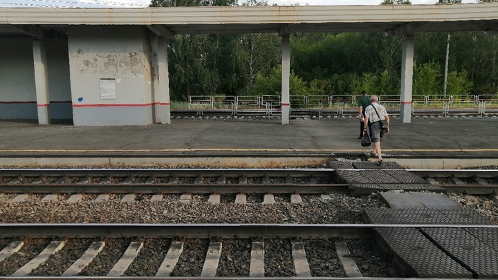В Челябинске 8-летний мальчик потерялся на железной дороге