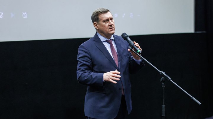 Мэр Новосибирска Анатолий Локоть поделился своими новогодними планами