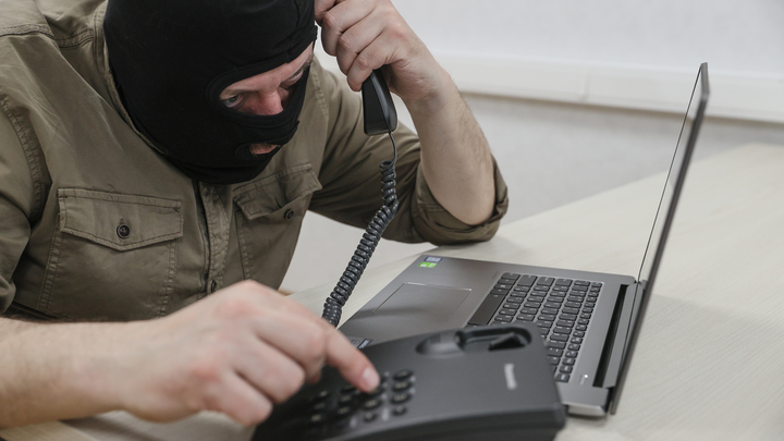 В пятницу 13-го мошенники обманули 13 жителей Архангельской области
