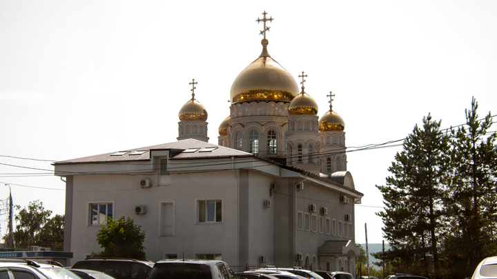 Воздвижение Креста Господня 2024: поздравления в стихах и прозе