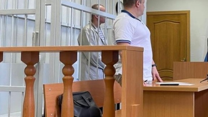 Выпивший архангелогородец напал с ножом на своего гостя