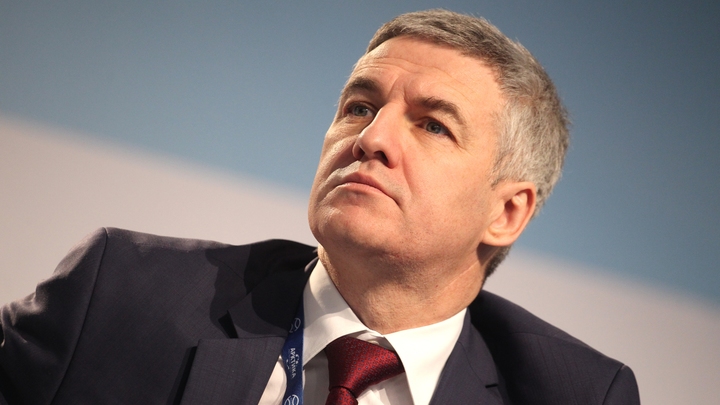 Baza: Глава Карелии подал жалобу в СК на актрису Ломакину за шутку про карельский язык