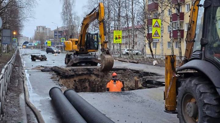 Дмитрий Морев рассказал, как продвигается ремонт коллекторов в городе