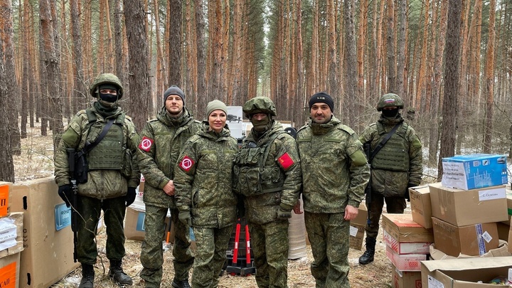 Ирина Текслер привезла челябинским бойцам в зону СВО трактор Еткулец