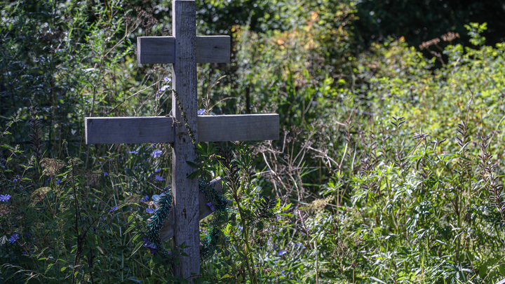 В Карелии раскрыли массовые кражи надгробий на кладбищах